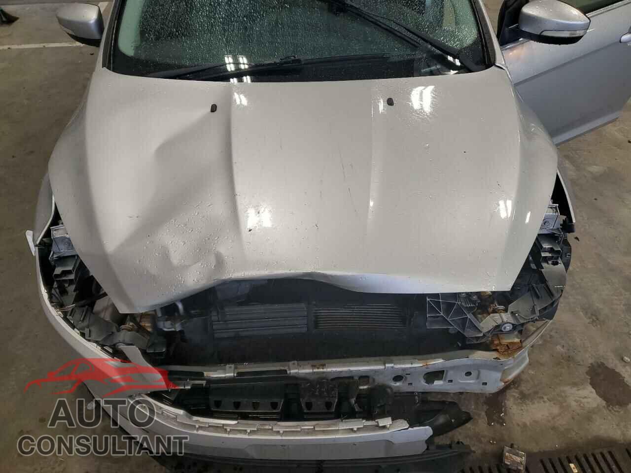 FORD FOCUS 2015 - 1FADP3N21FL253902