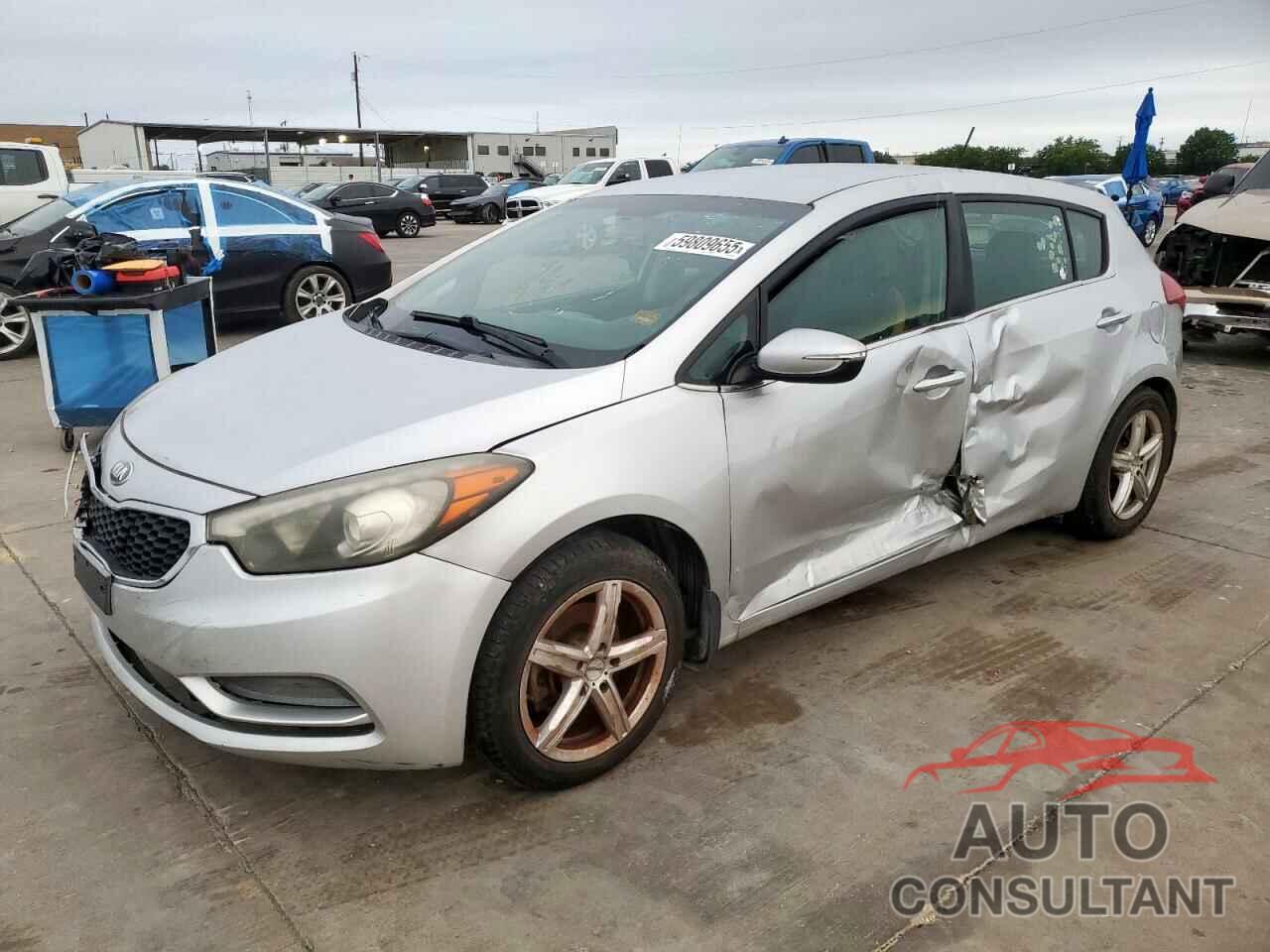 KIA FORTE 2015 - KNAFX5A80F5294936