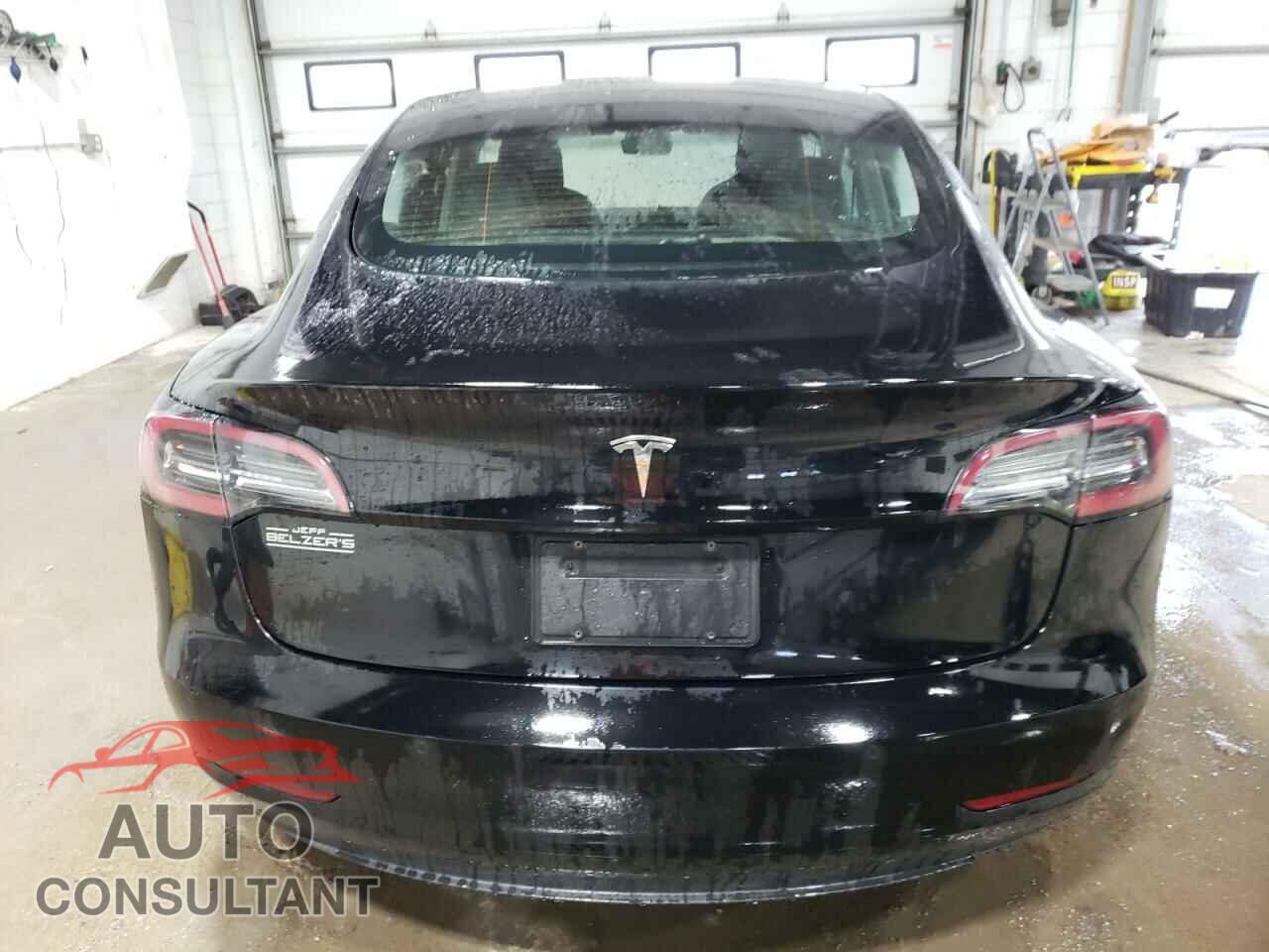 TESLA MODEL 3 2021 - 5YJ3E1EA2MF976665