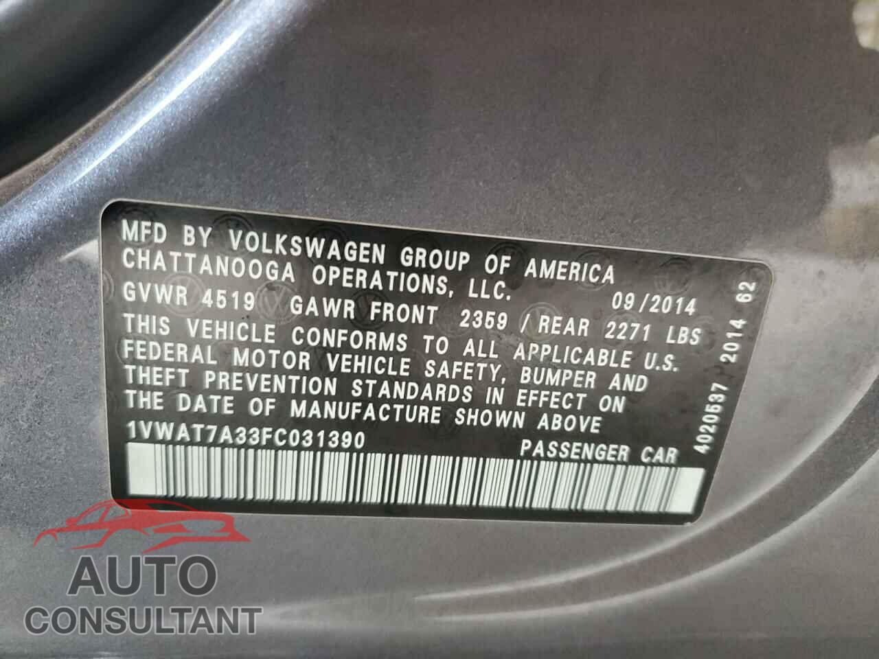 VOLKSWAGEN PASSAT 2015 - 1VWAT7A33FC031390