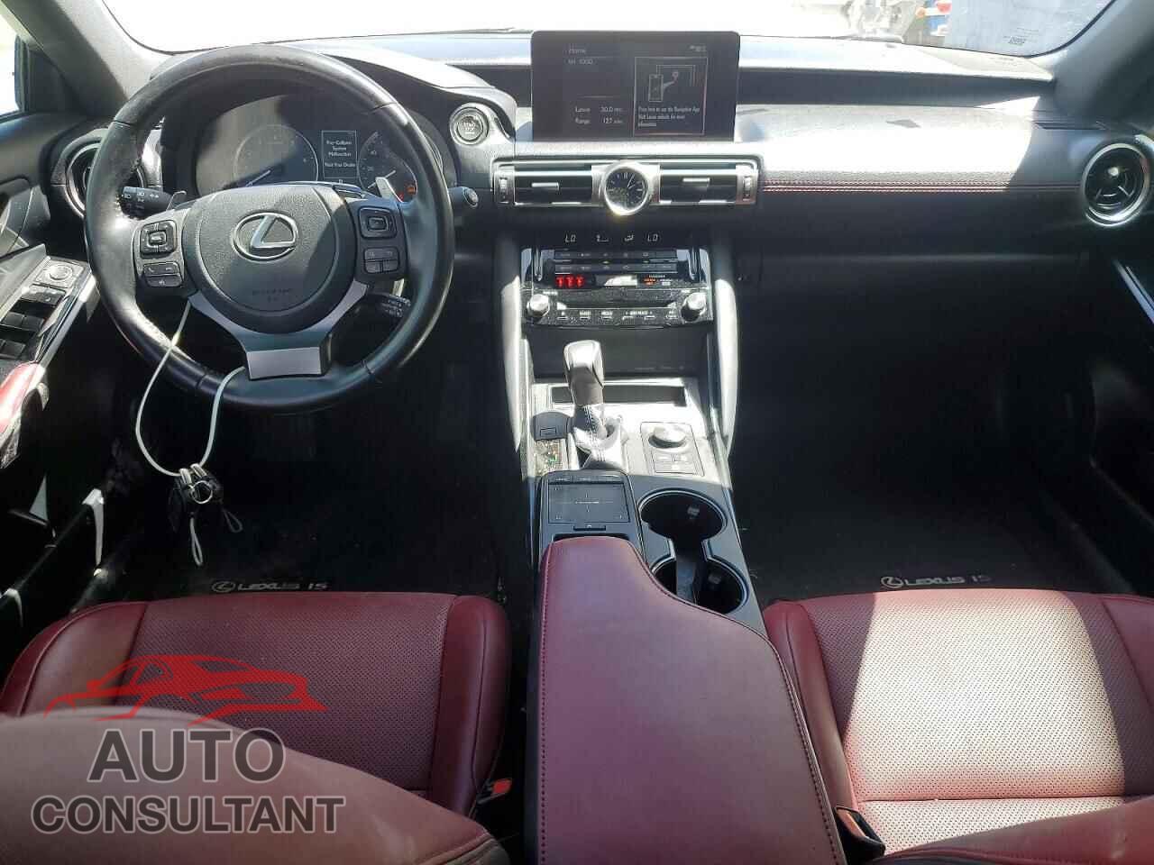 LEXUS IS 2021 - JTHAA1D29M5113343