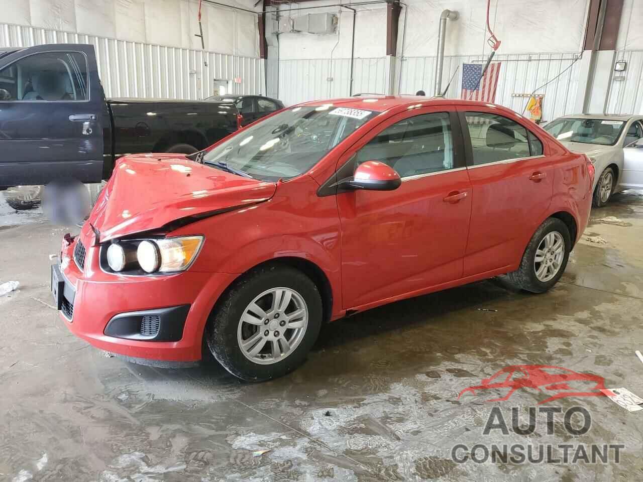 CHEVROLET SONIC 2013 - 1G1JC5SH1D4216958