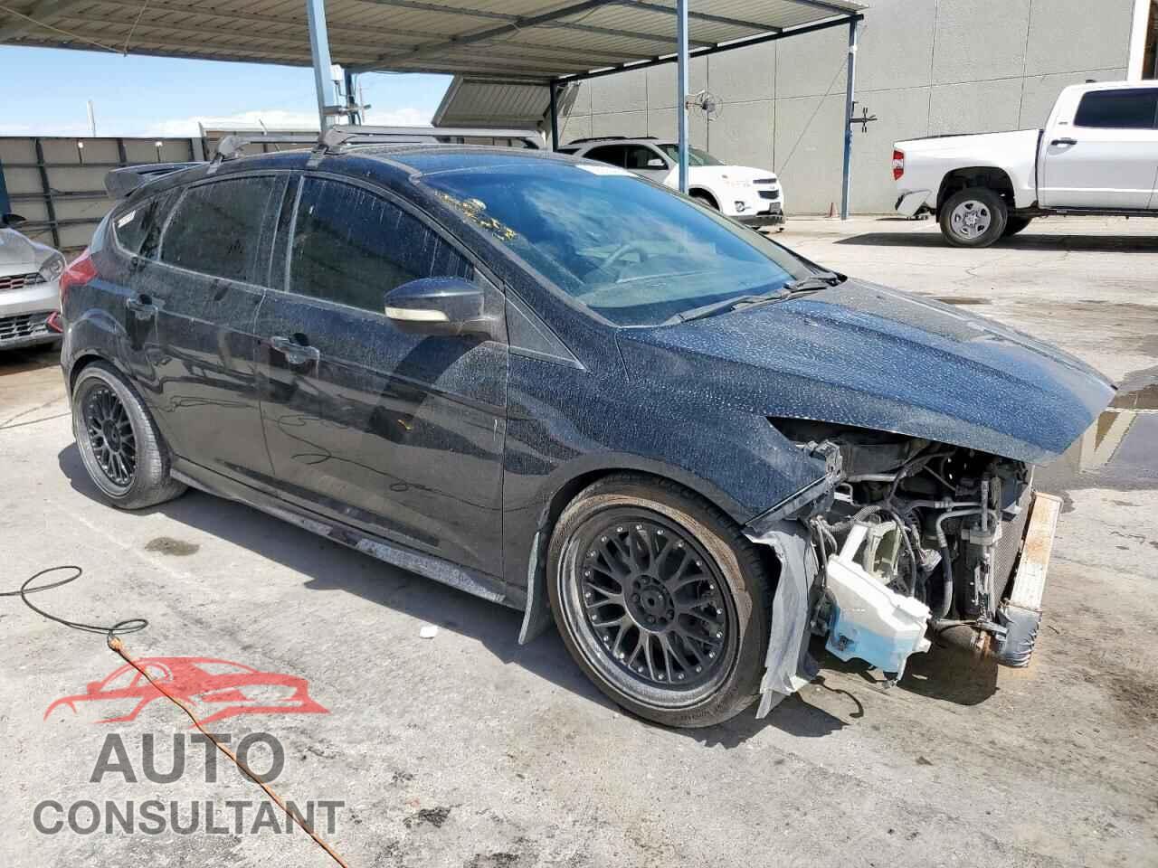 FORD FOCUS 2015 - 1FADP3L93FL357503