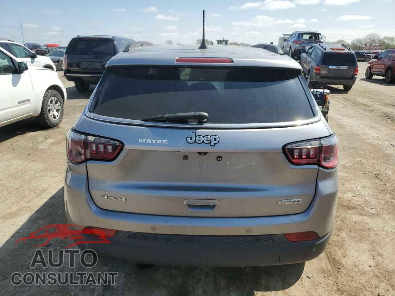 JEEP COMPASS 2018 - 3C4NJDBB1JT336317