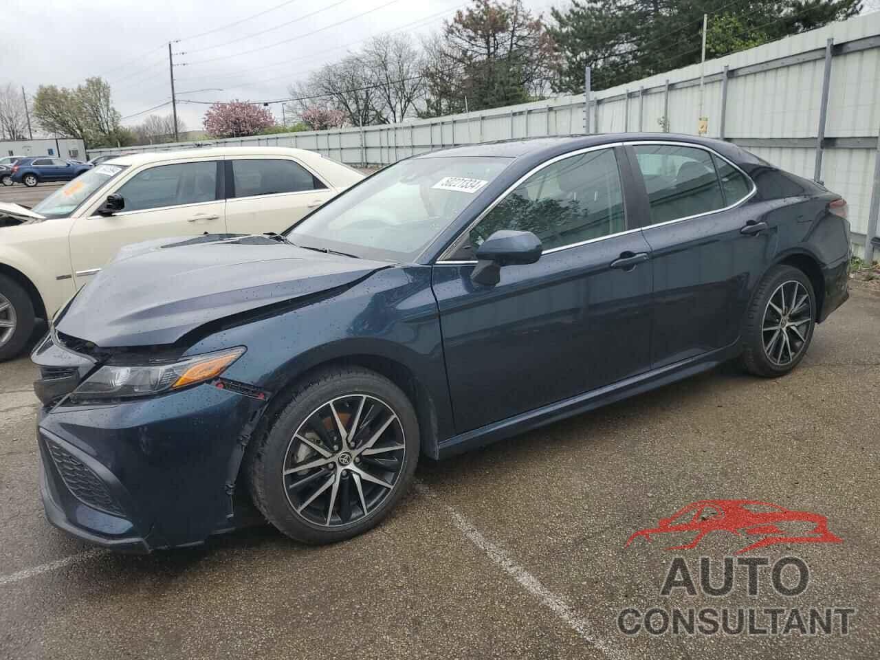 TOYOTA CAMRY 2021 - 4T1G11AKXMU607079