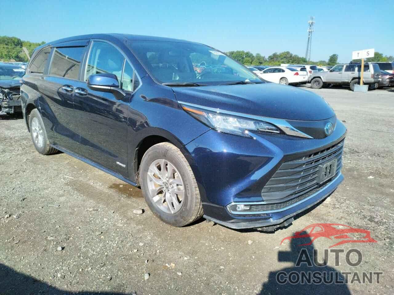 TOYOTA SIENNA 2021 - 5TDYRKEC0MS004771