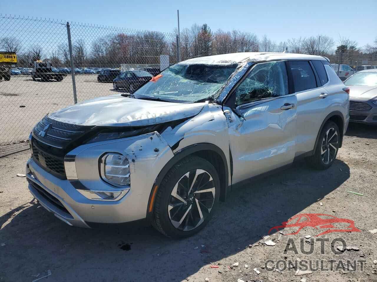 MITSUBISHI OUTLANDER 2023 - JA4J3UA8XPZ013295