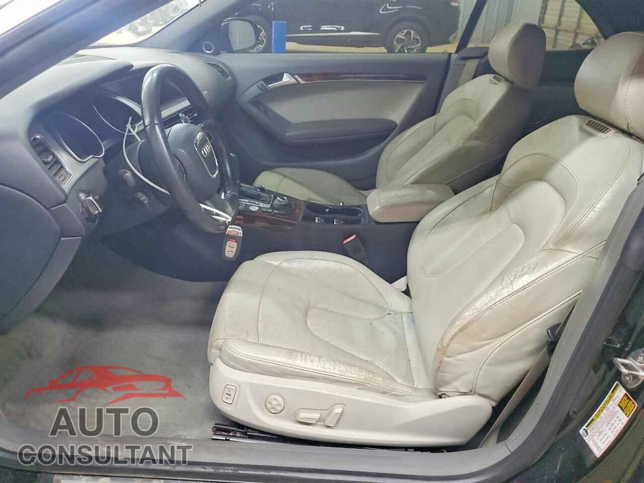 AUDI A5 2012 - WAUVFAFH2CN001257