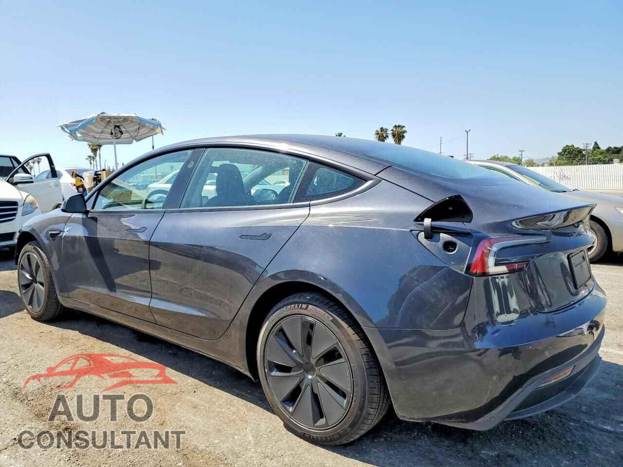 TESLA MODEL 3 2026 - 5YJ3E1EA7TF145970