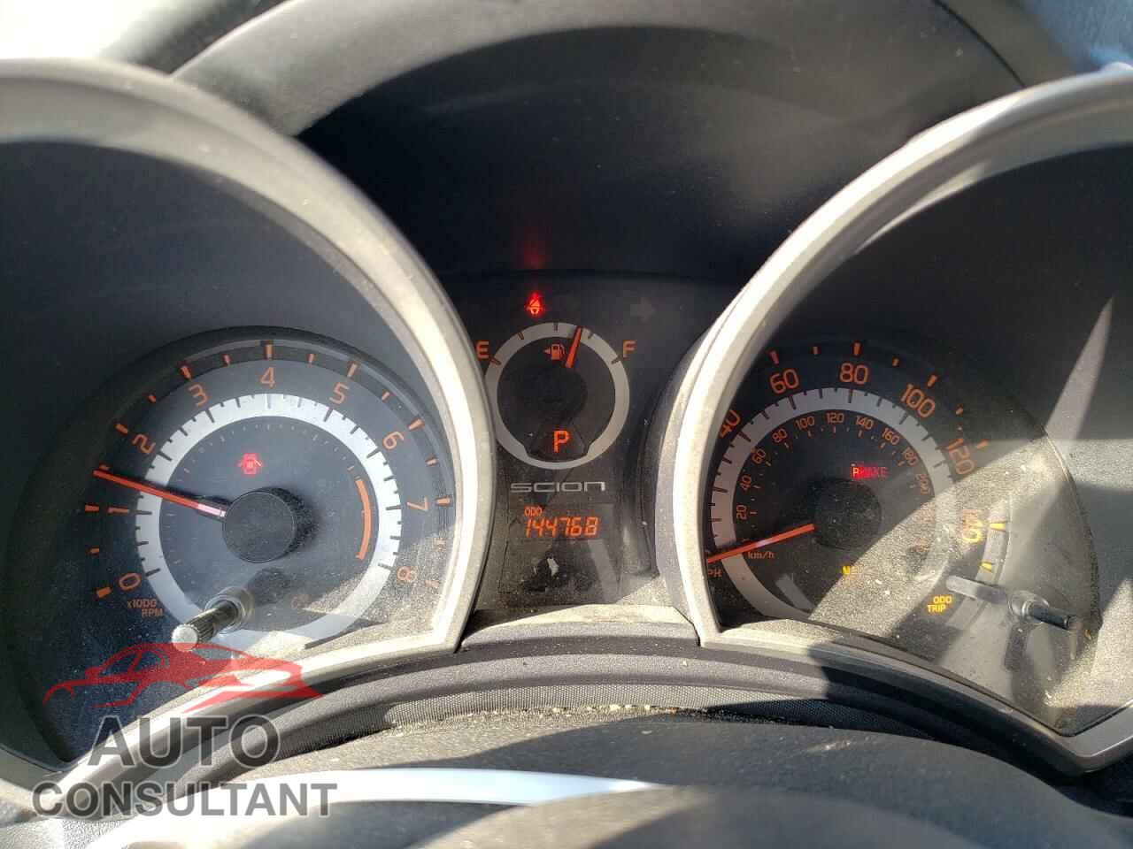 TOYOTA SCION 2013 - JTKJF5C76D3052111