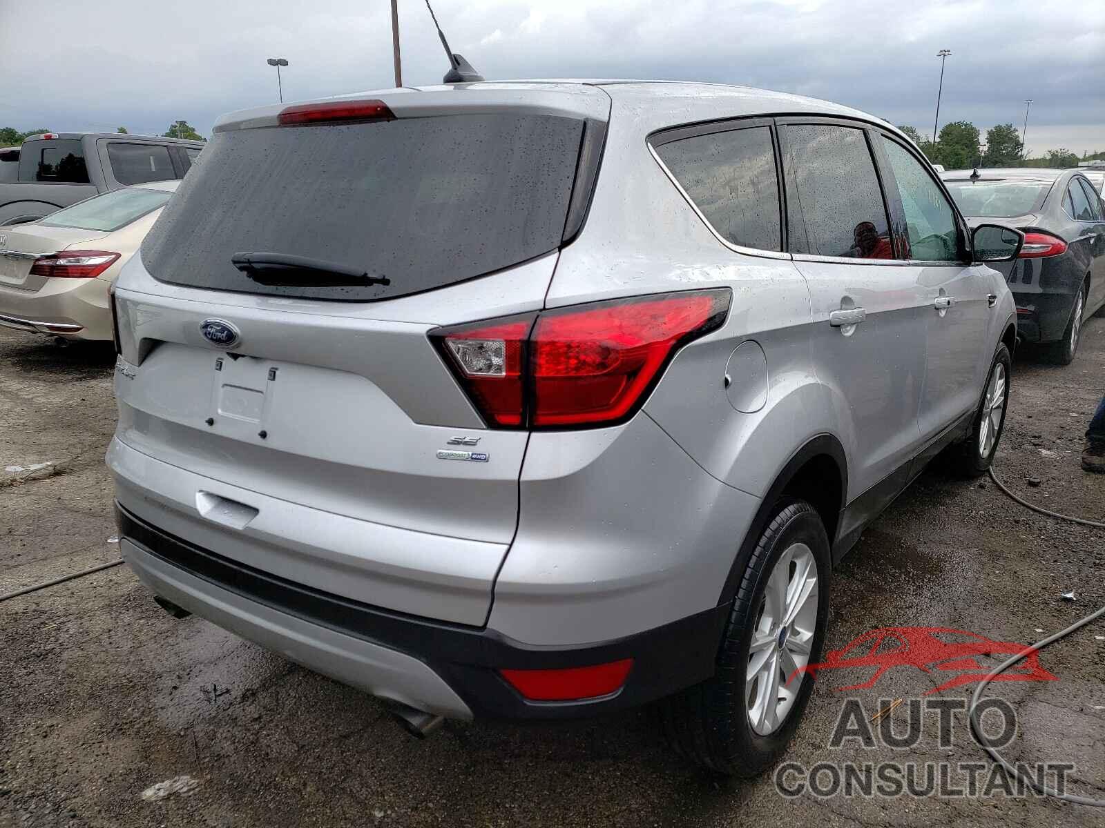 FORD ESCAPE 2019 - 1FMCU9GD0KUB25201