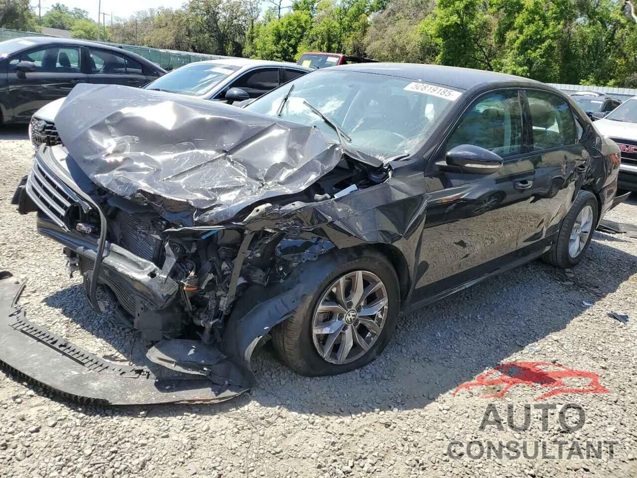 VOLKSWAGEN PASSAT 2018 - 1VWAA7A32JC013526