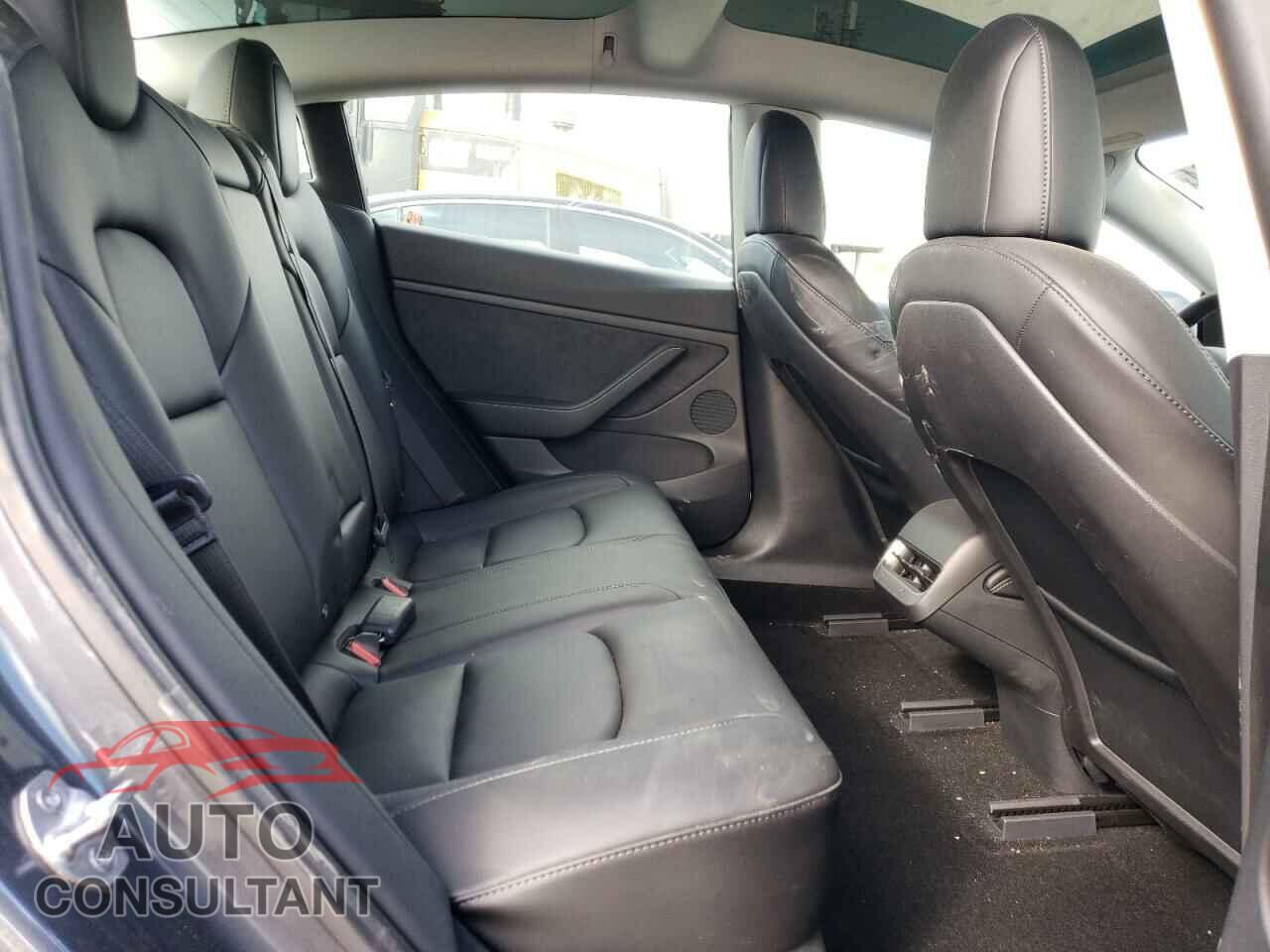 TESLA MODEL 3 2022 - 5YJ3E1EB2NF169850