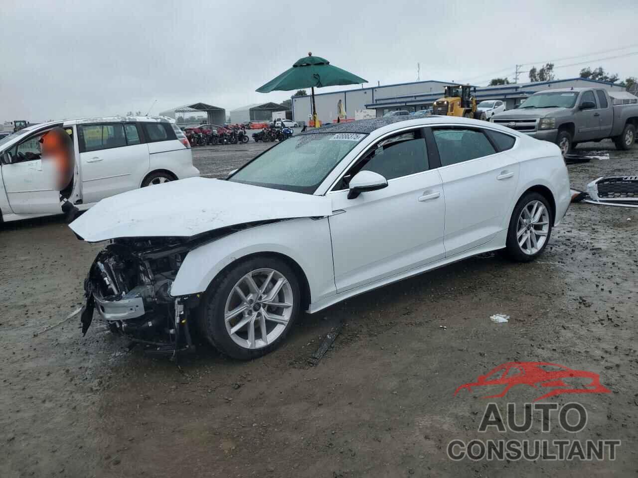 AUDI A5 2024 - WAUDACF55RA055857