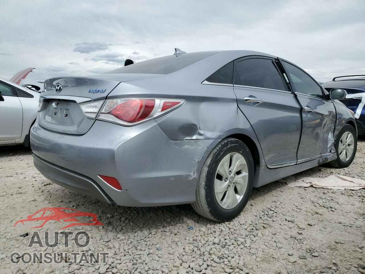 HYUNDAI SONATA 2015 - KMHEC4A46FA121202