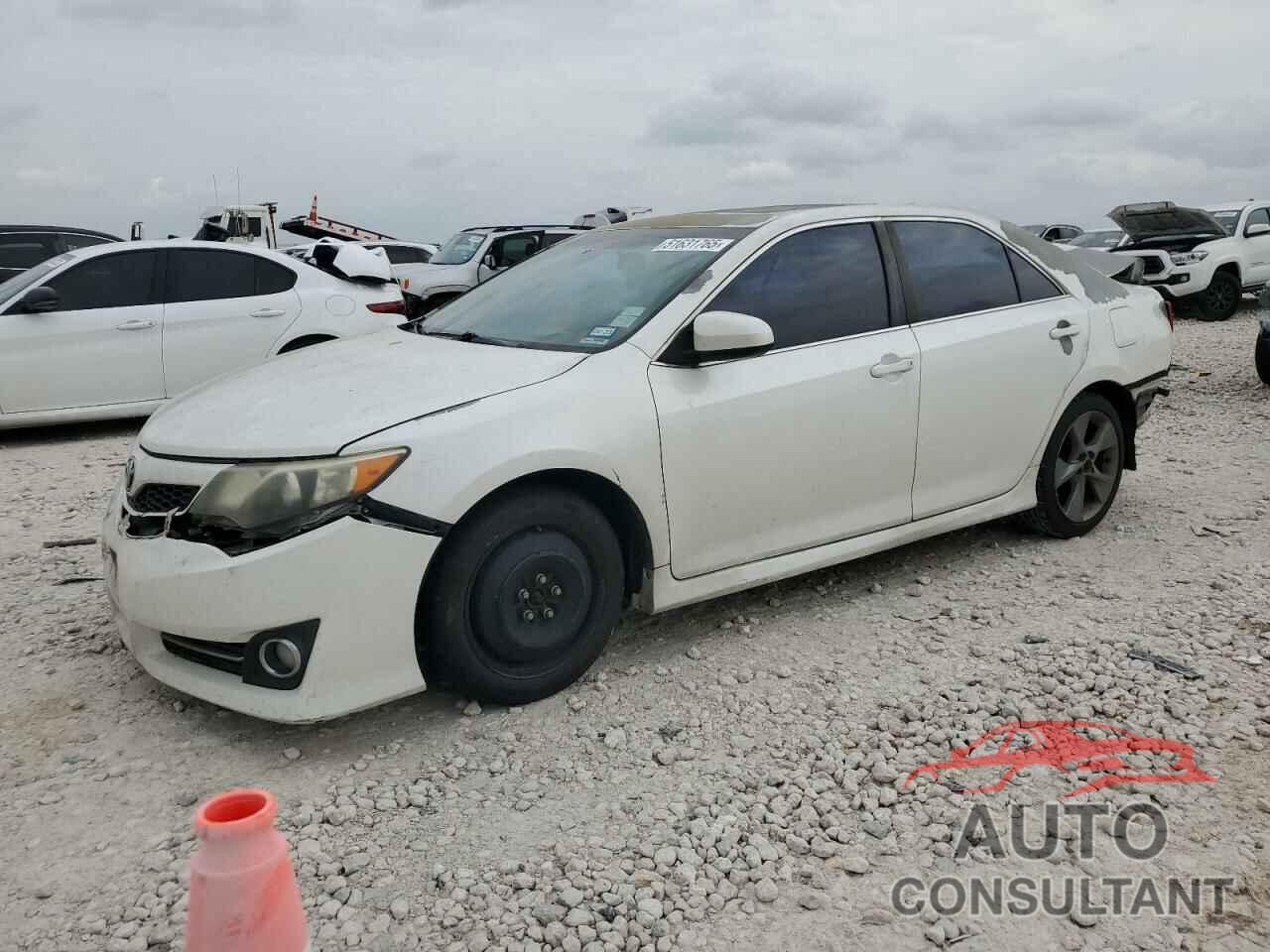 TOYOTA CAMRY 2014 - 4T1BF1FK2EU446796