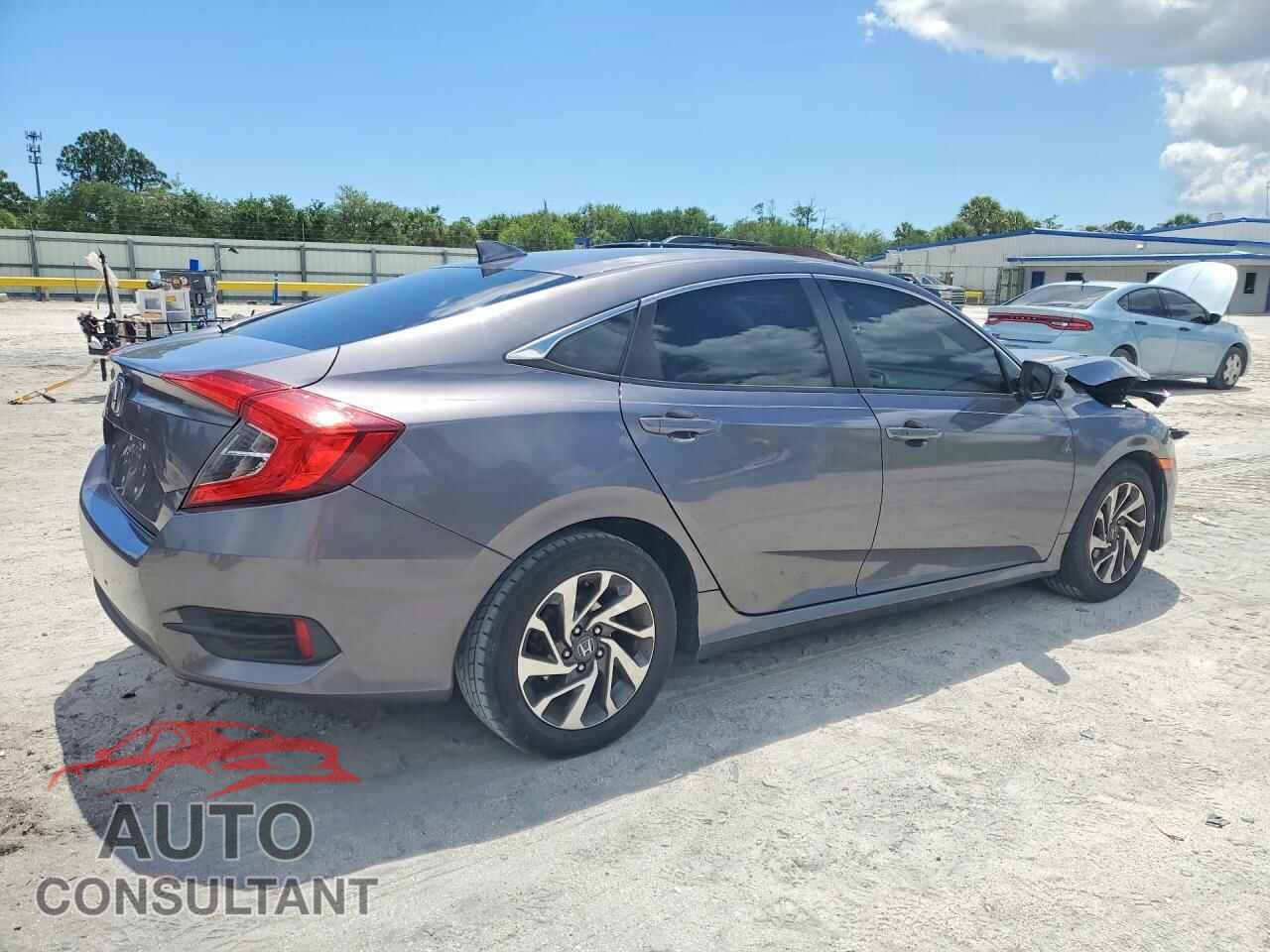 HONDA CIVIC 2017 - 19XFC2F79HE044132