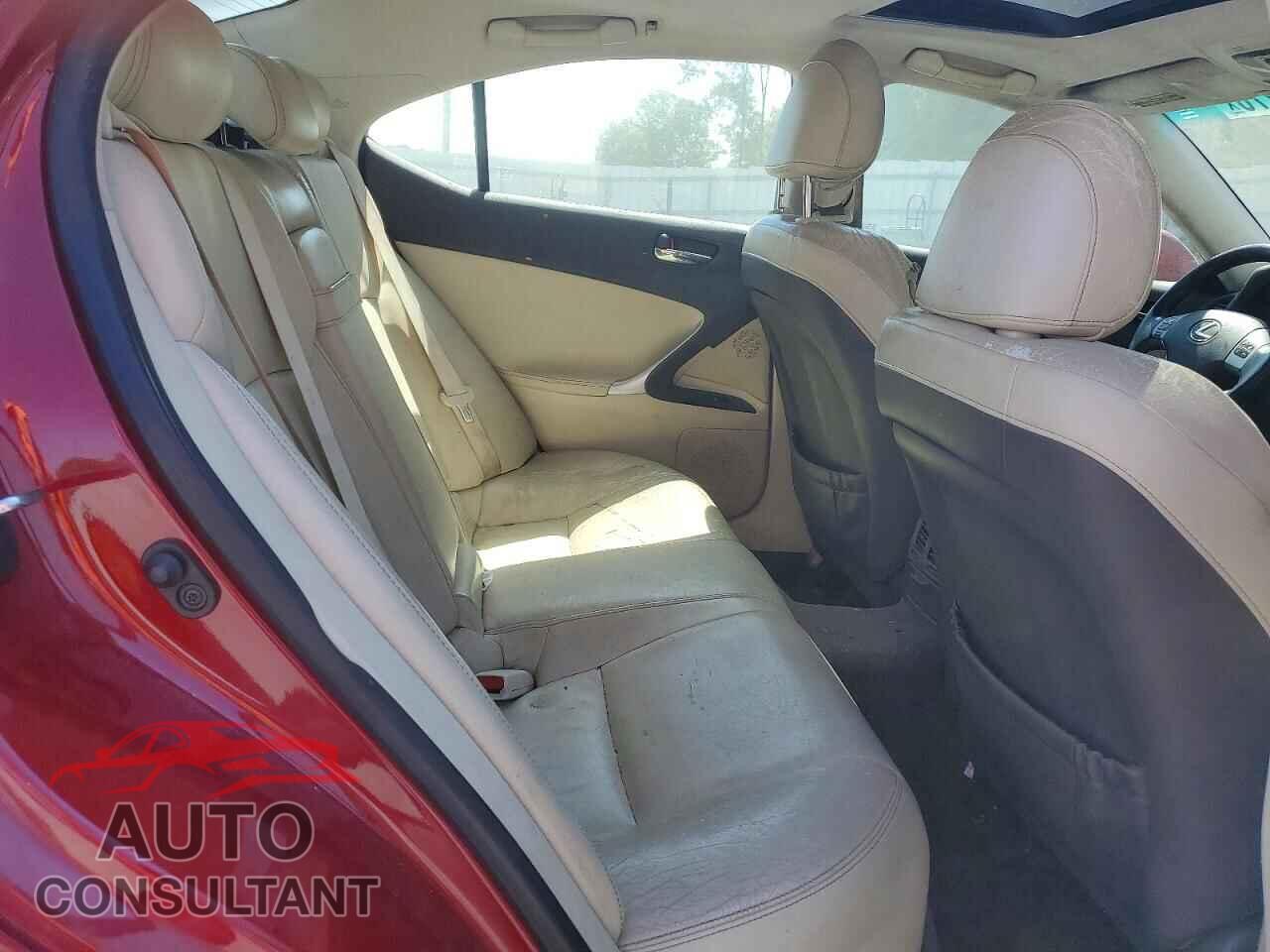 LEXUS IS 2011 - JTHBF5C24B5153552