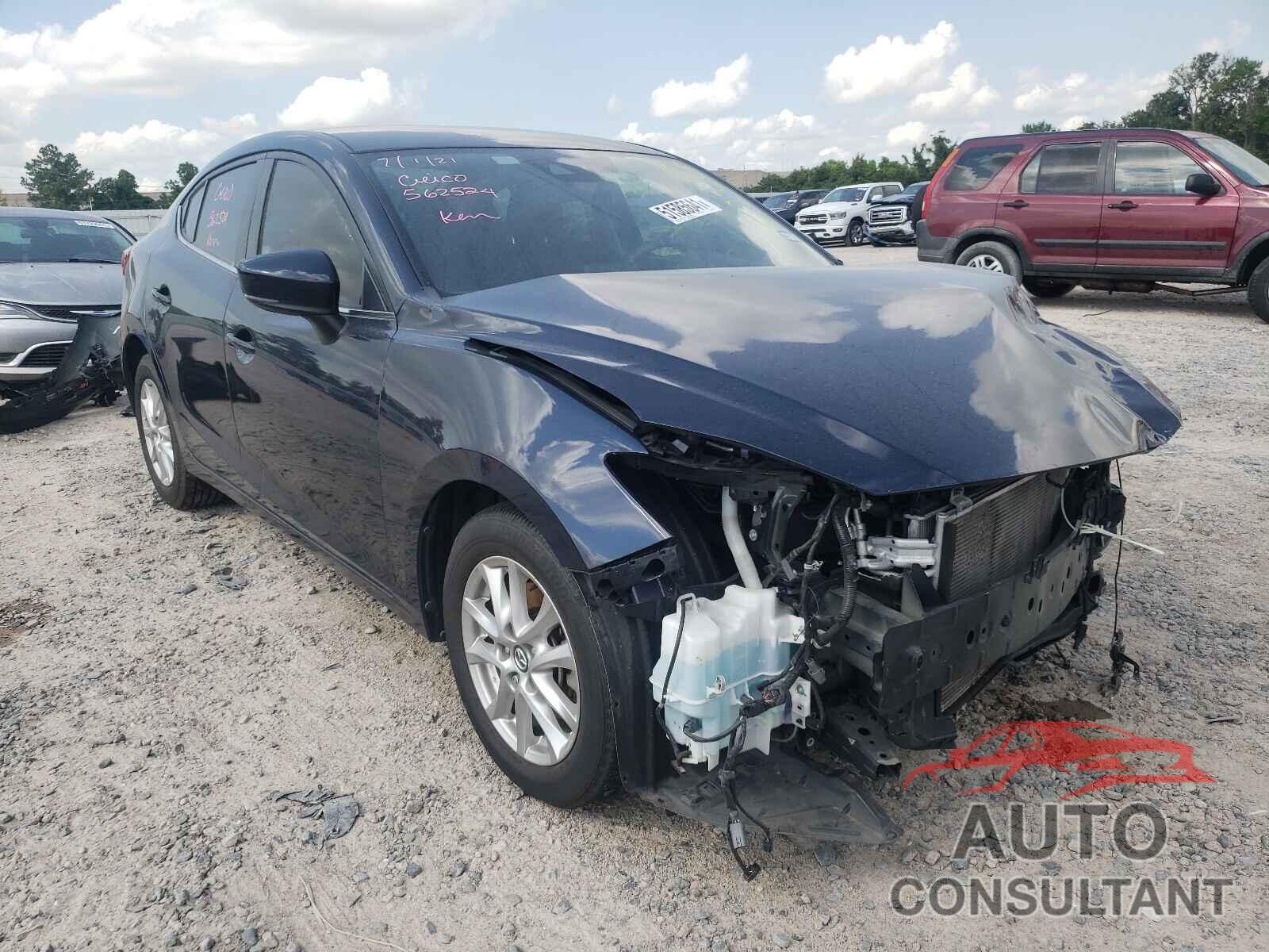 MAZDA 3 2018 - 3MZBN1U75JM215425