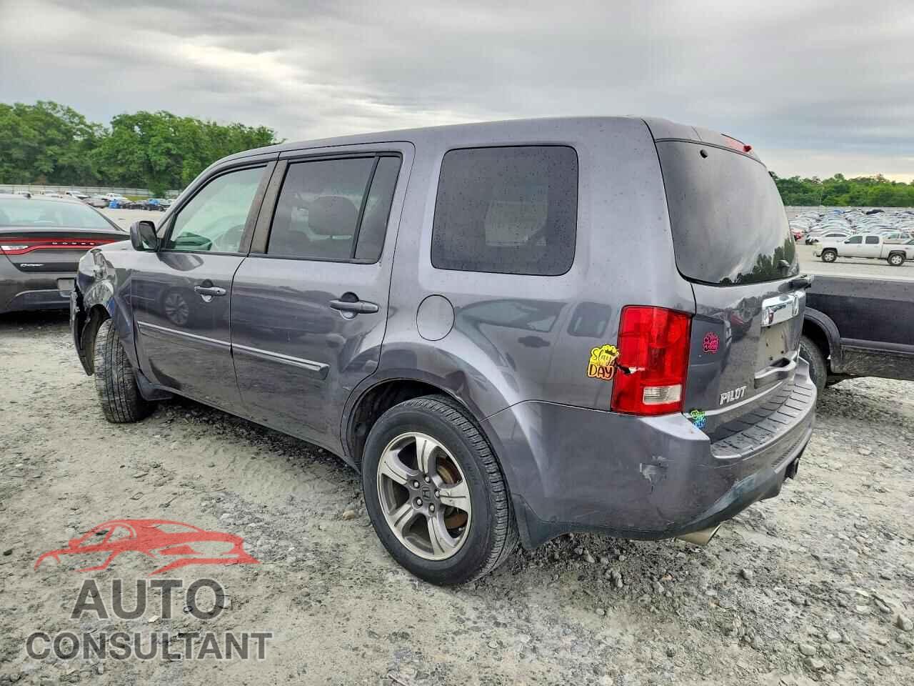 HONDA PILOT 2015 - 5FNYF4H37FB018481
