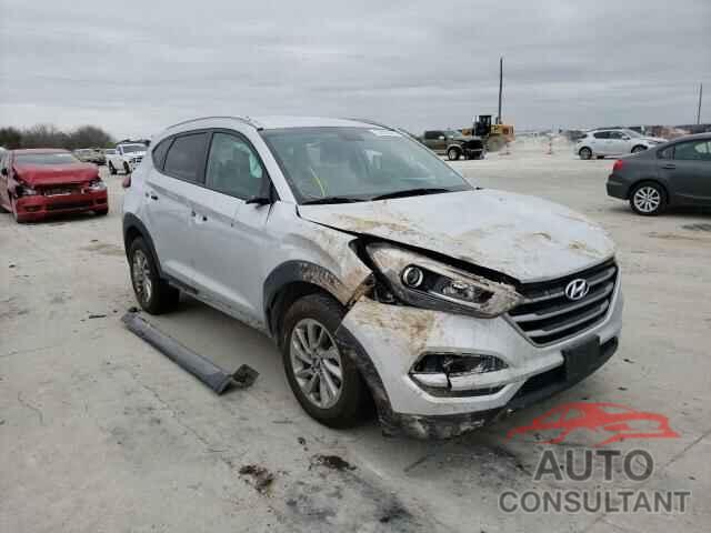 HYUNDAI TUCSON 2018 - KM8J33A43JU728867