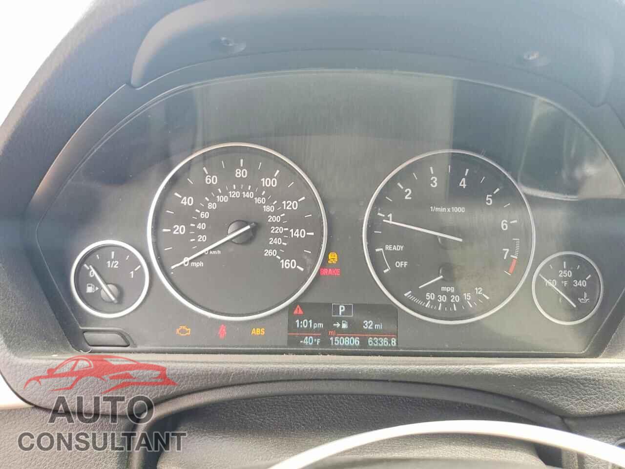 BMW 3 SERIES 2016 - WBA8E1G53GNU10197