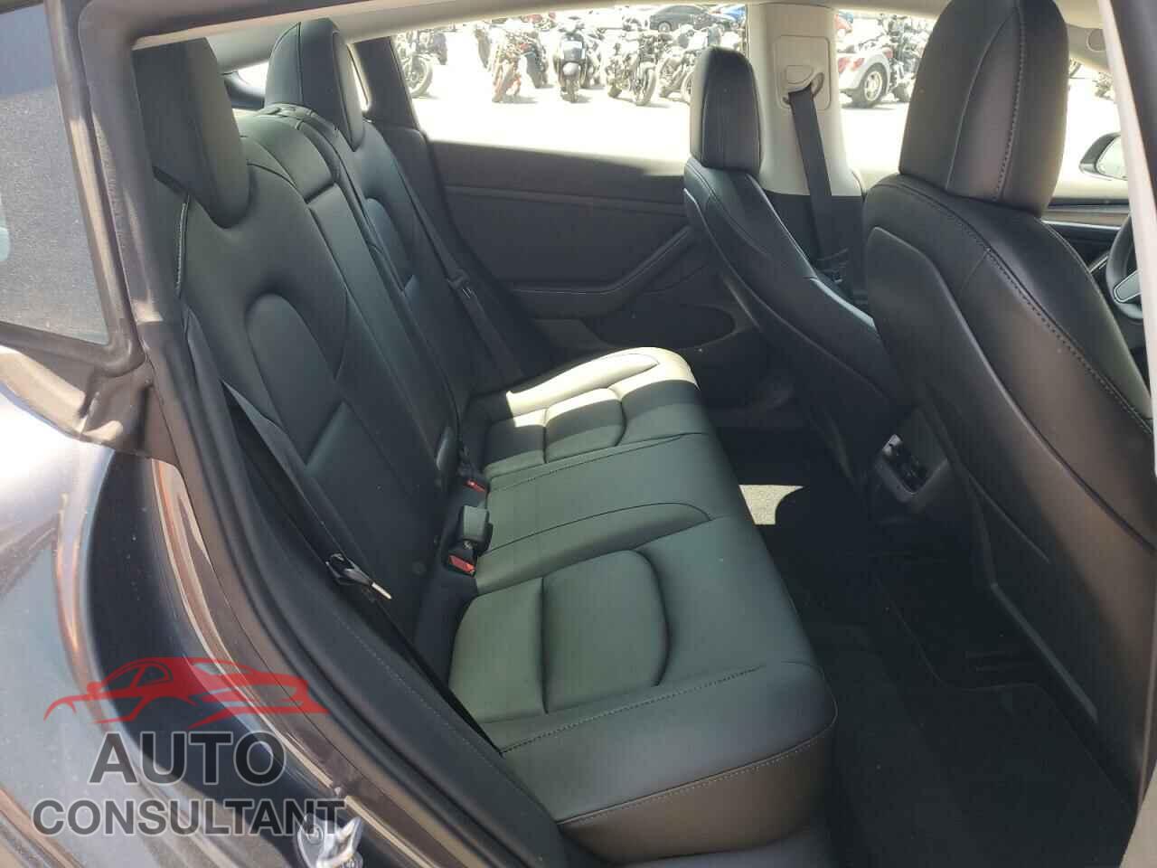 TESLA MODEL 3 2022 - 5YJ3E1EAXNF251588