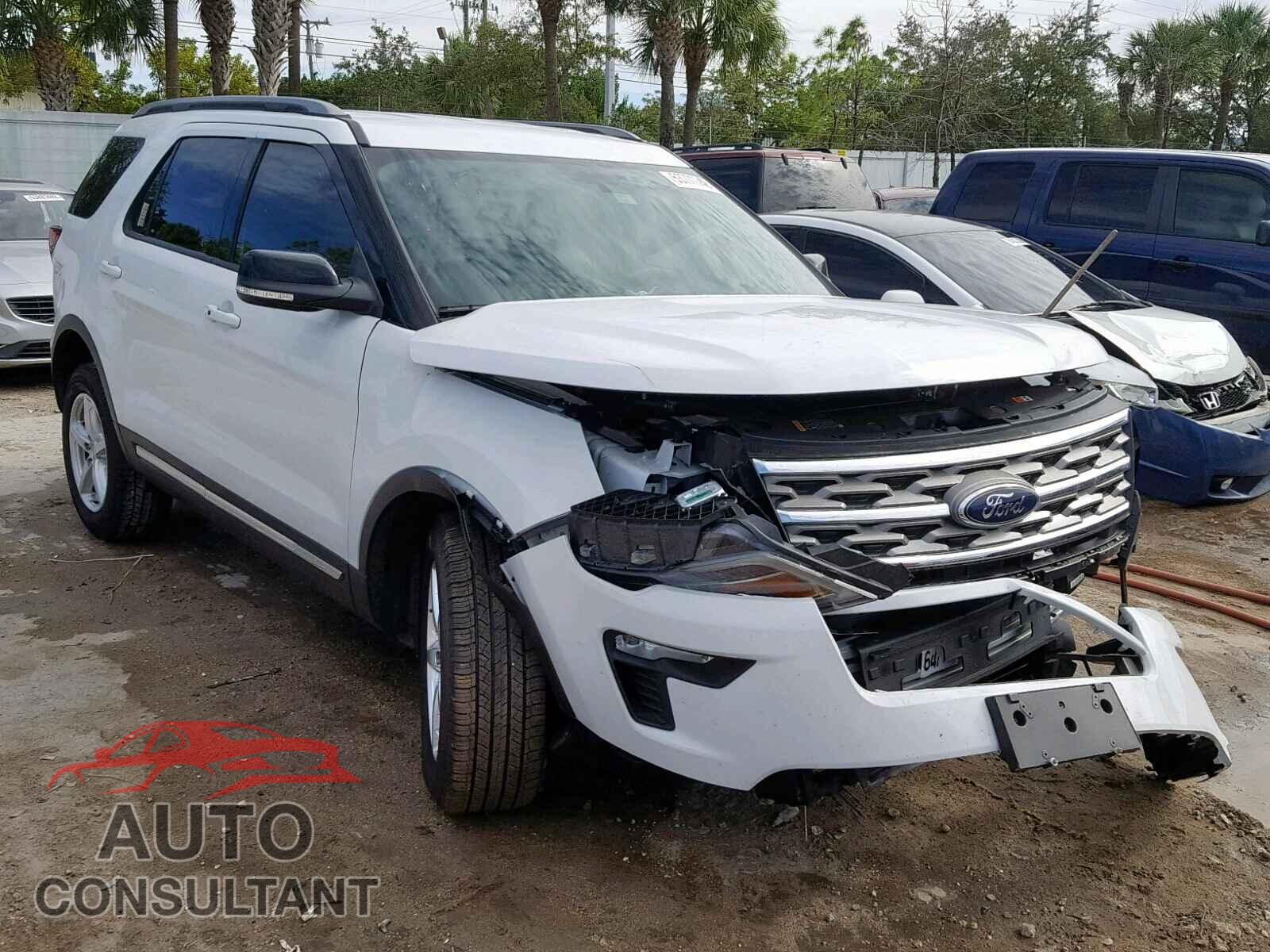 FORD EXPLORER X 2018 - 1FM5K7D80JGB15632