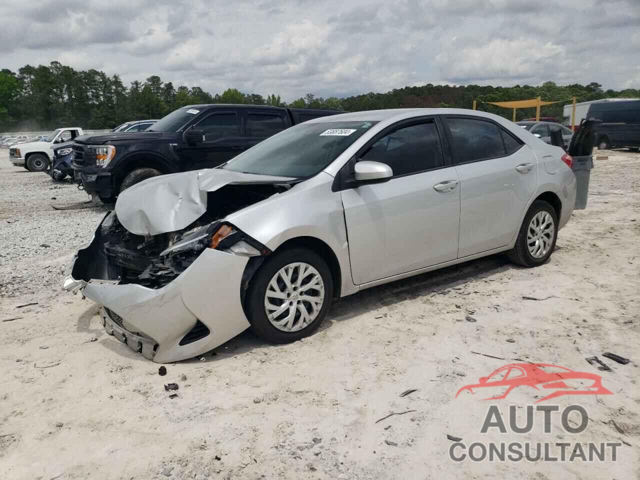TOYOTA COROLLA 2018 - 5YFBURHE4JP810210