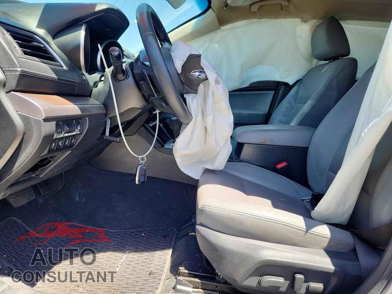 SUBARU OUTBACK 2018 - 4S4BSANC2J3357901