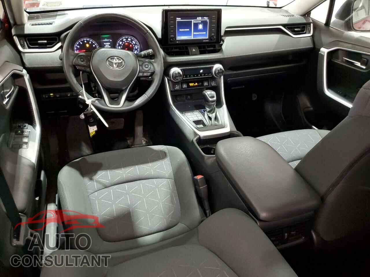 TOYOTA RAV4 2021 - JTMP1RFV8MD072257