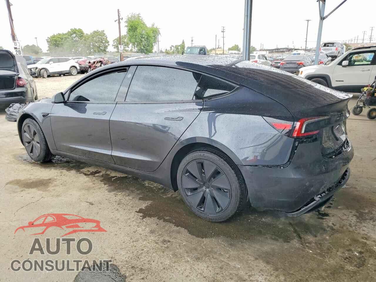 TESLA MODEL 3 2025 - 5YJ3E1EA5SF044800