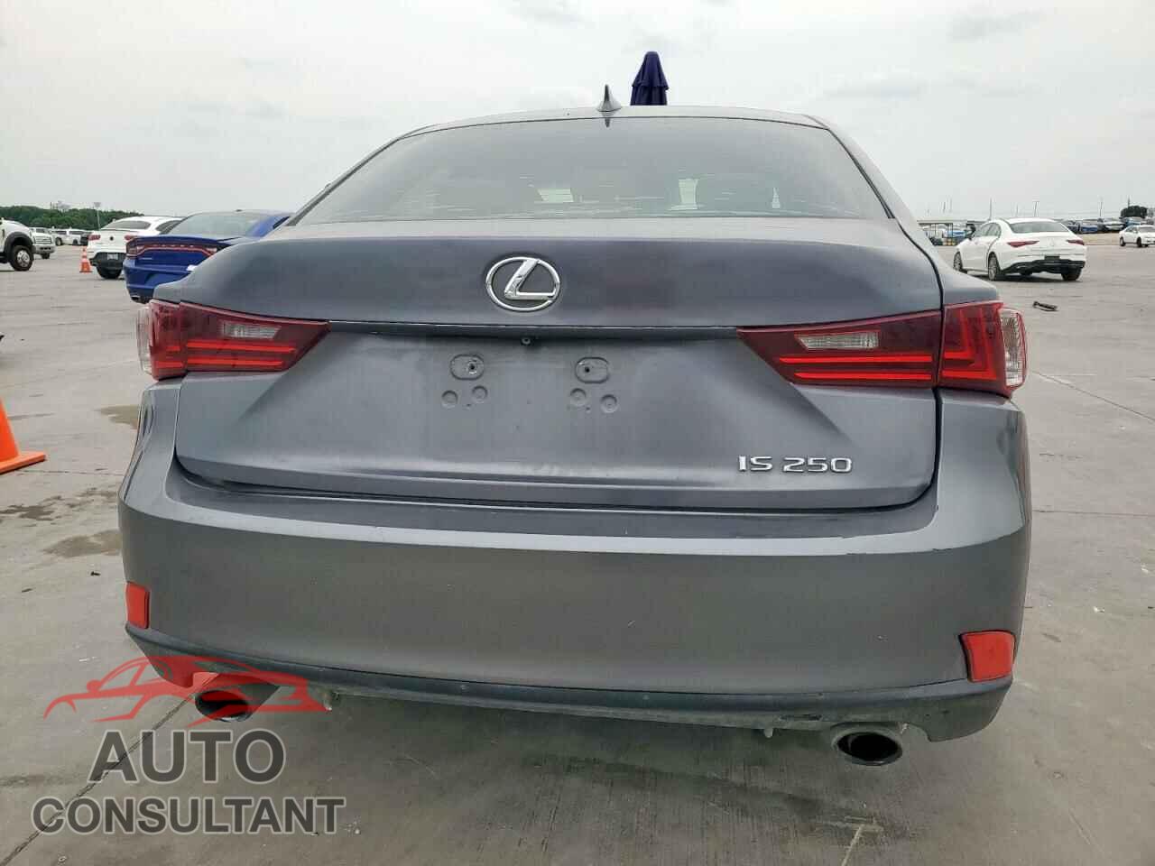 LEXUS IS 2014 - JTHBF1D28E5004184