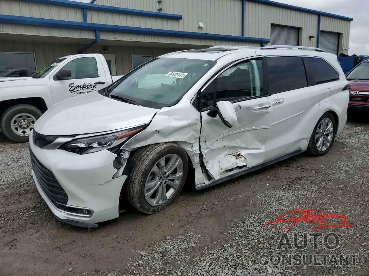 TOYOTA SIENNA 2023 - 5TDERKEC2PS169017