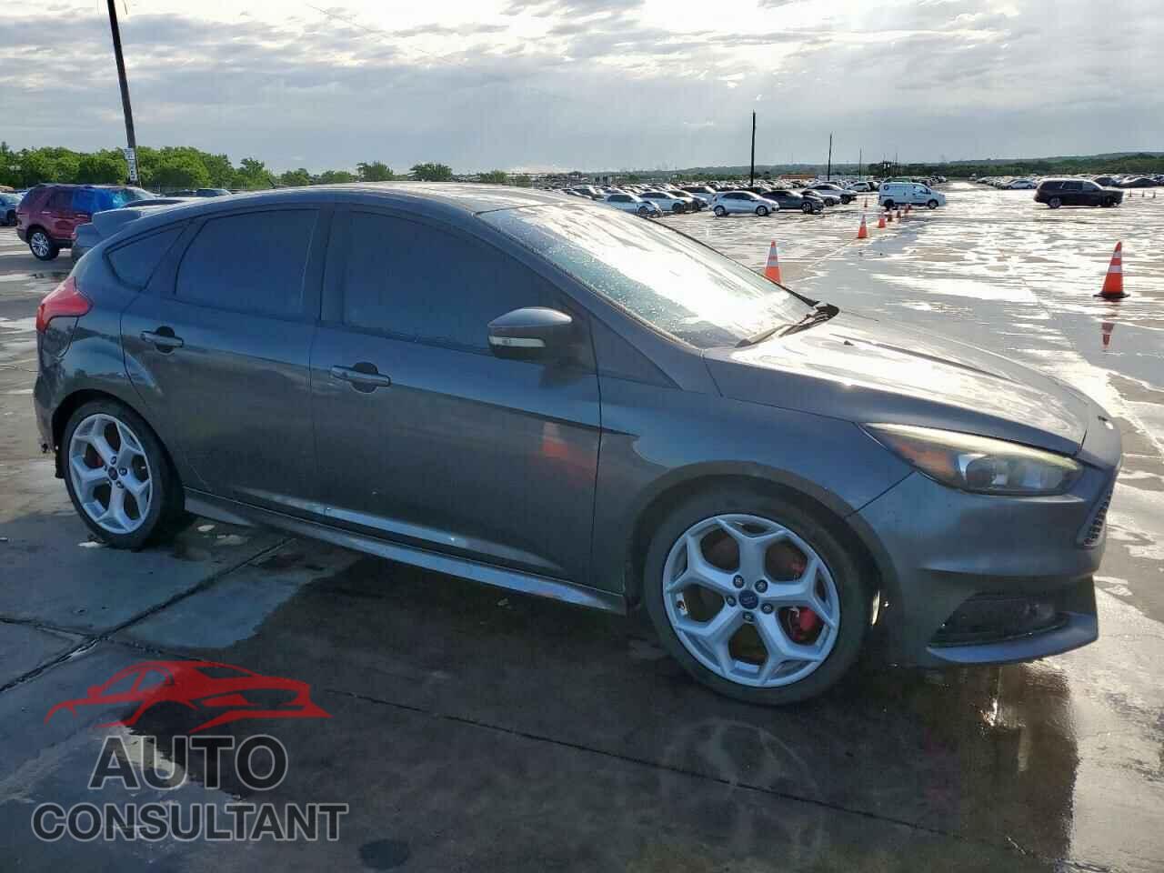 FORD FOCUS 2017 - 1FADP3L99HL334116