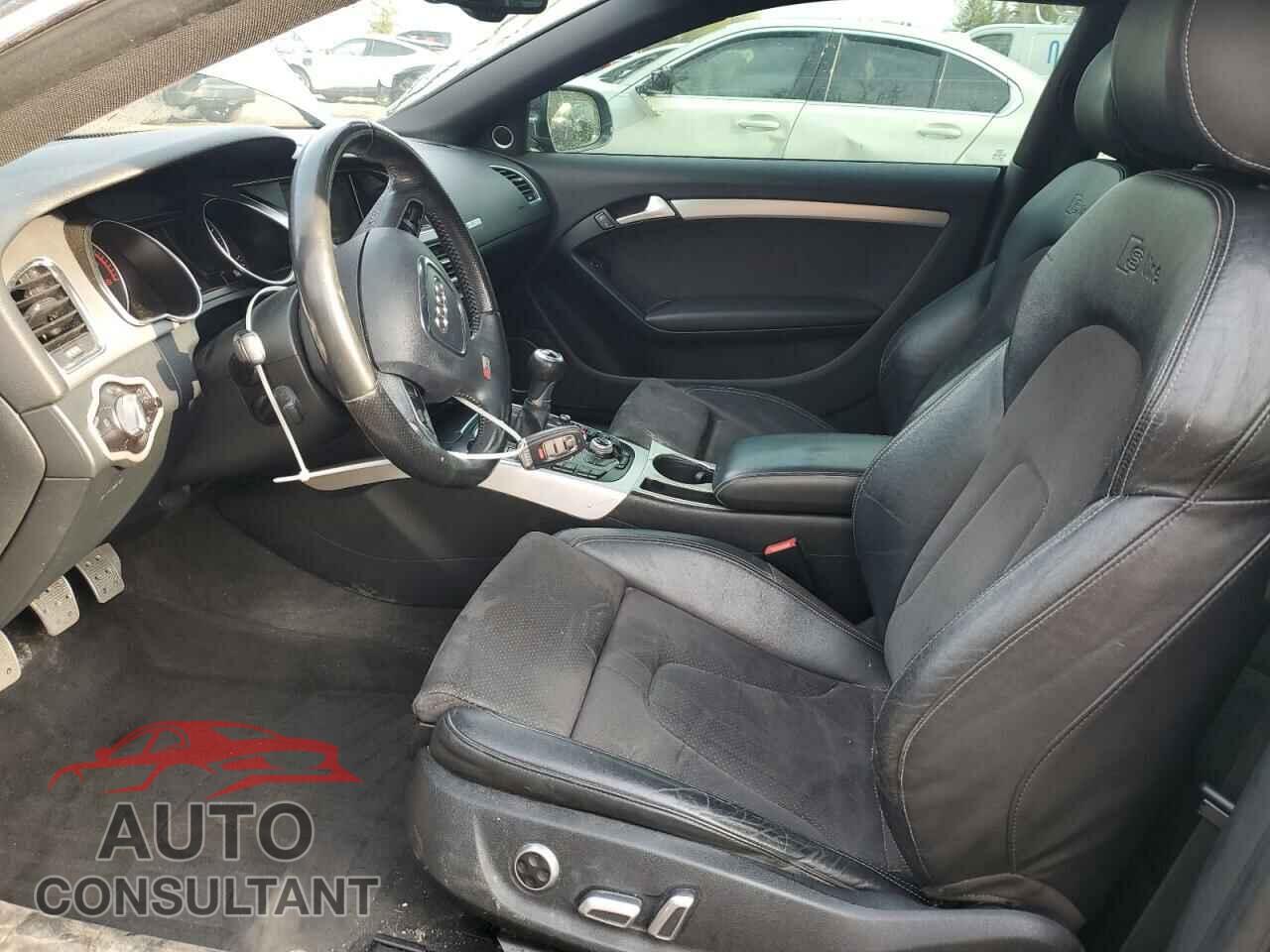 AUDI A5 2010 - WAUSFBFR9AA028266
