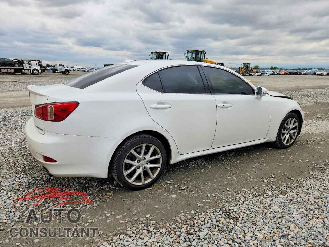 LEXUS IS 2013 - JTHCF5C26D5062385