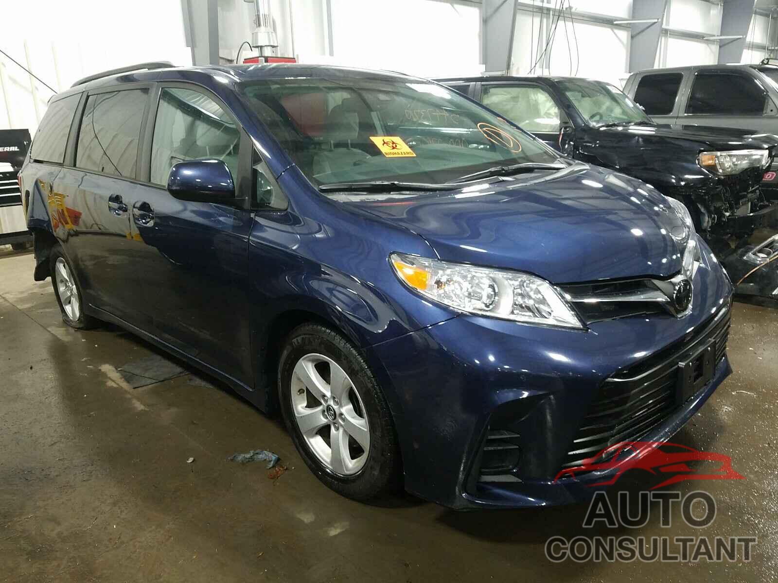 TOYOTA SIENNA 2019 - 5TDKZ3DC6KS993895