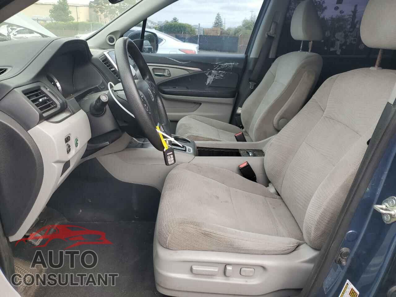 HONDA PILOT 2017 - 5FNYF6H39HB015340