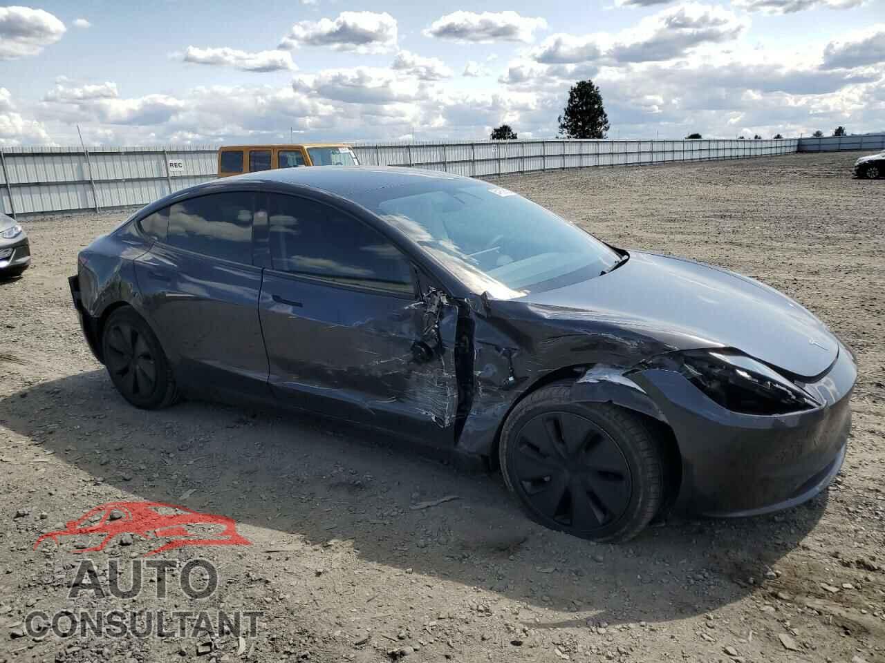TESLA MODEL 3 2024 - 5YJ3E1EA9RF824518
