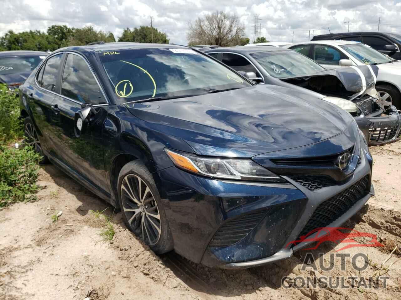 TOYOTA CAMRY 2018 - 4T1B11HK7JU610839