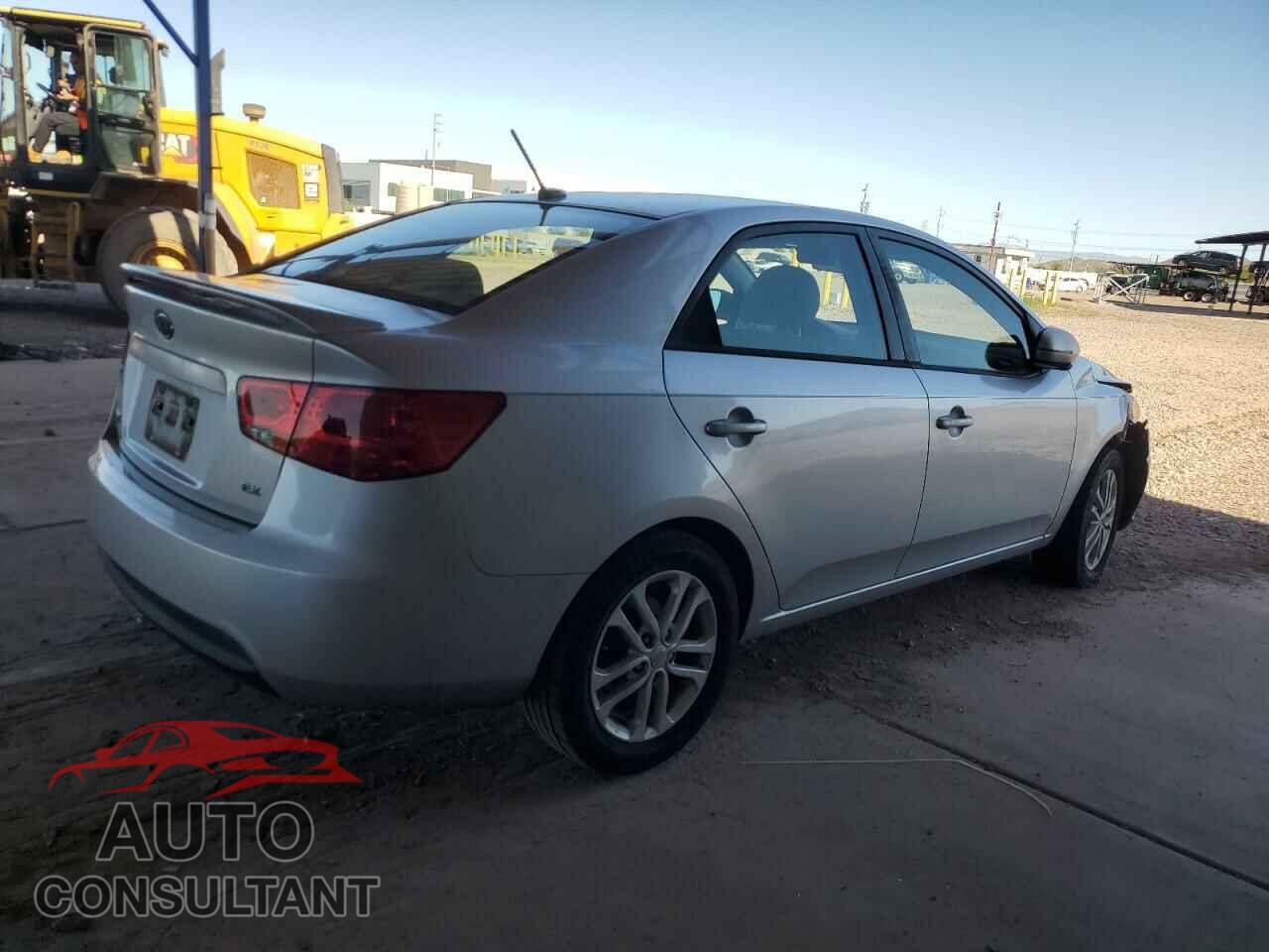 KIA FORTE 2011 - KNAFU4A28B5384375