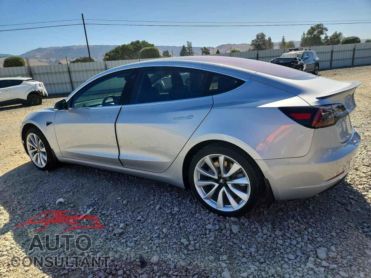 TESLA MODEL 3 2018 - 5YJ3E1EA4JF024357