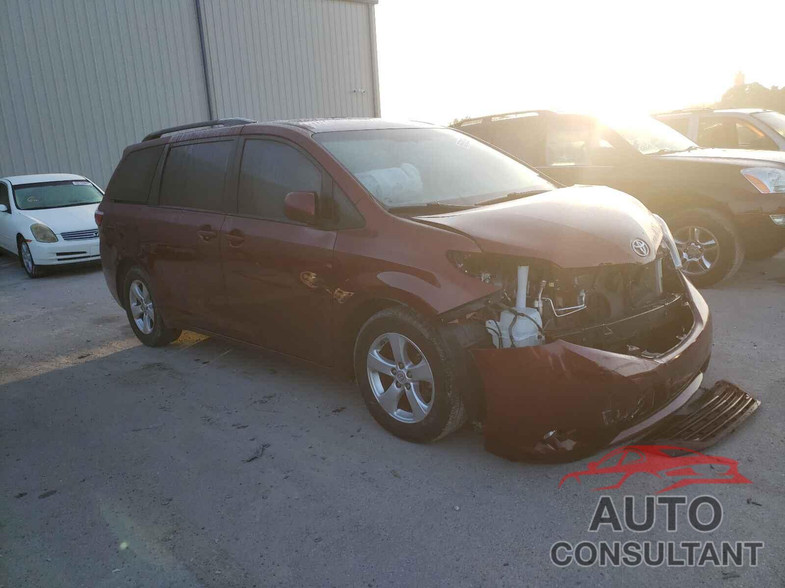 TOYOTA SIENNA 2017 - 5TDKZ3DC0HS822598