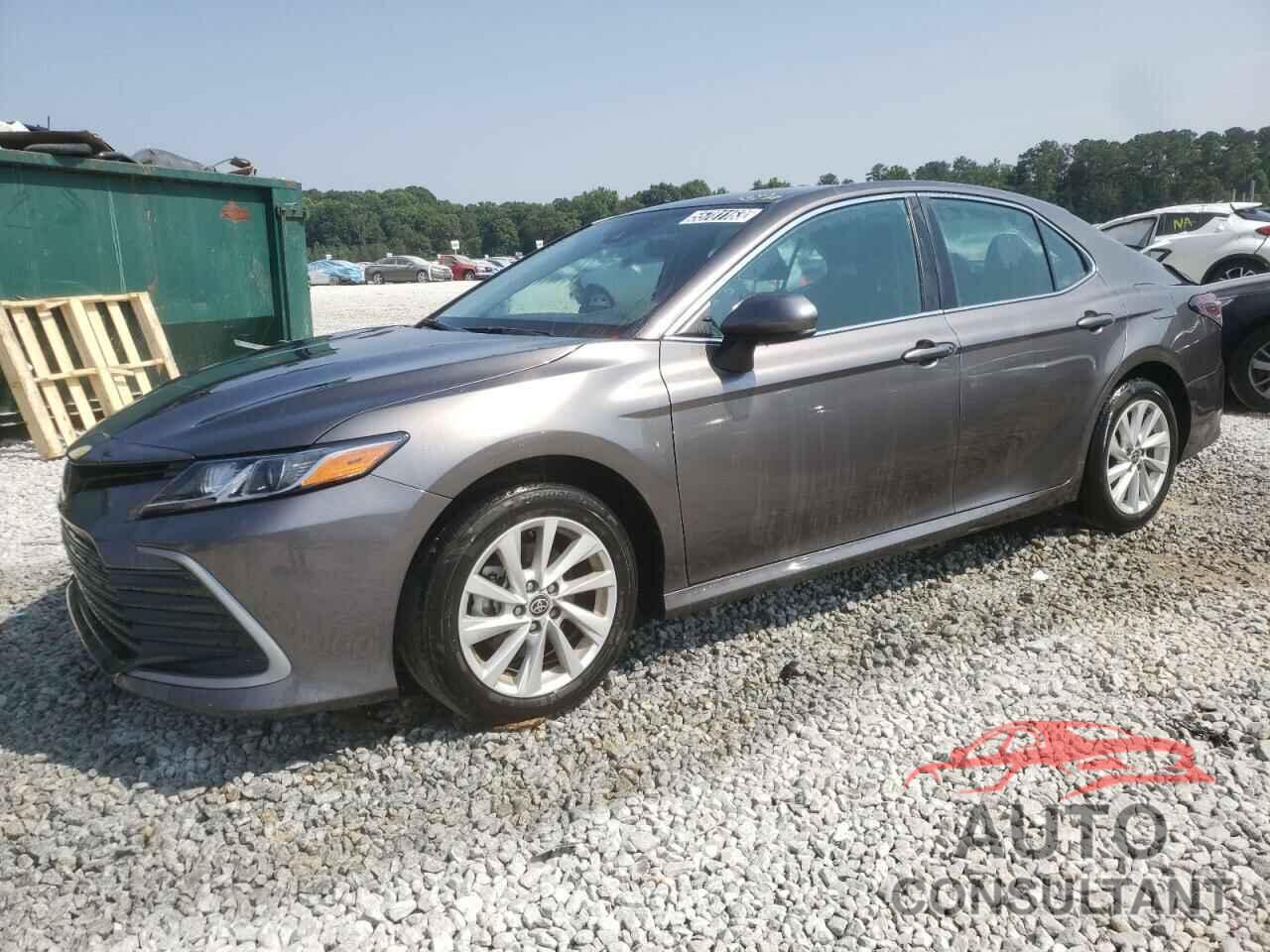 TOYOTA CAMRY 2022 - 4T1C11AK3NU685820