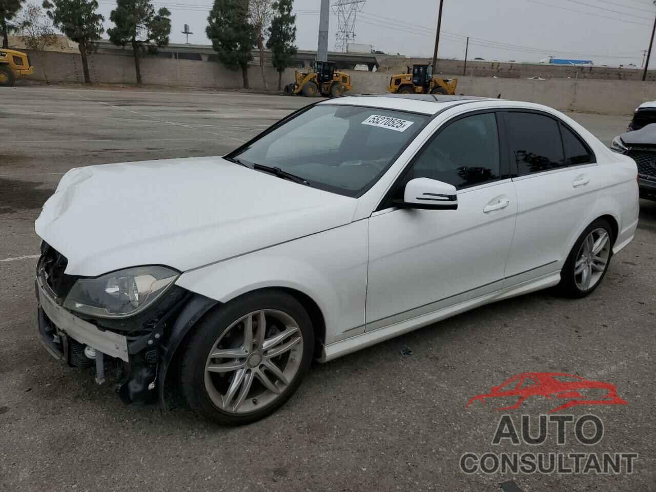 MERCEDES-BENZ C-CLASS 2013 - WDDGF4HB2DR280859