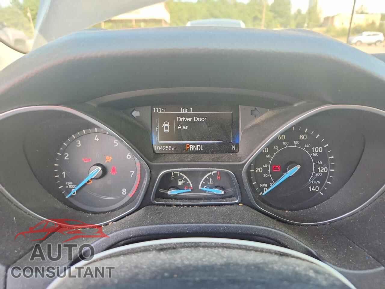 FORD FOCUS 2017 - 1FADP3F27HL212529