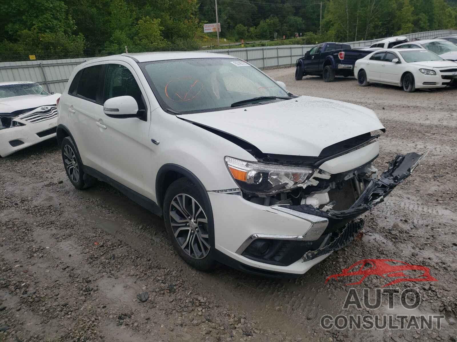 MITSUBISHI OUTLANDER 2019 - JA4AR3AU8KU014960
