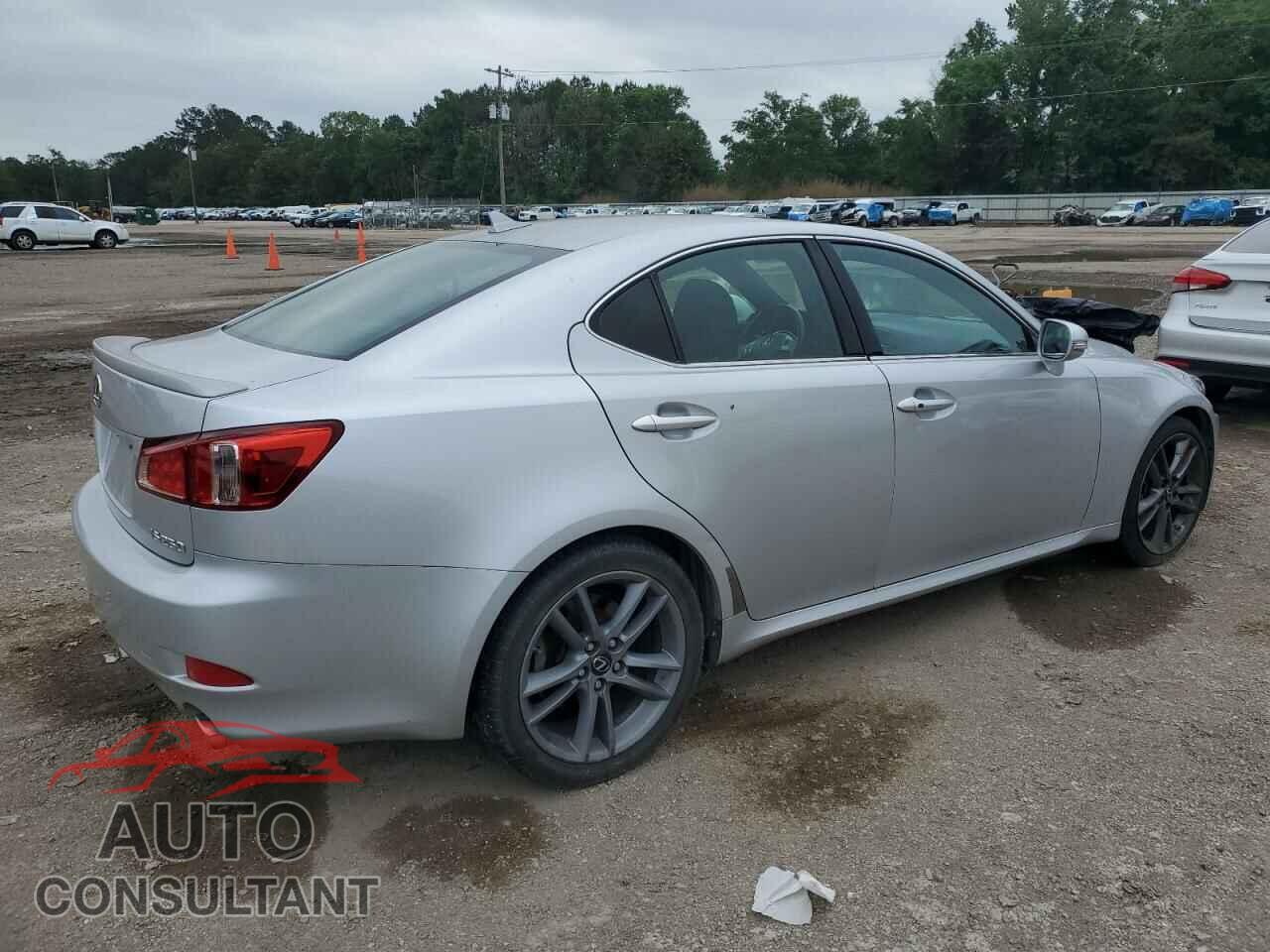 LEXUS IS 2011 - JTHBF5C23B5143210