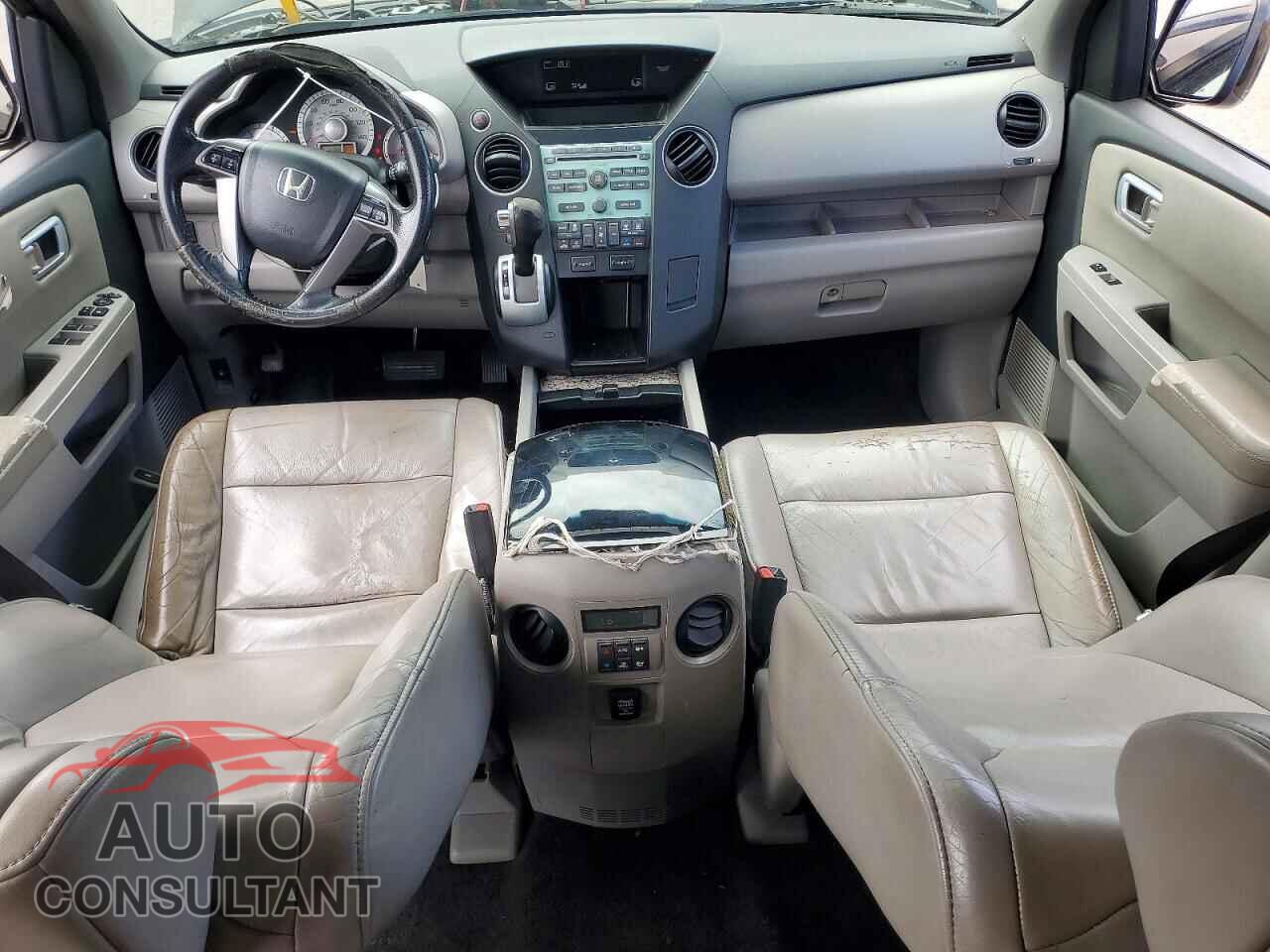 HONDA PILOT 2011 - 5FNYF3H51BB032267